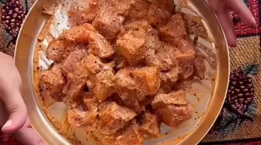 Makhmali Kali Mirch Chicken — soft, creamy chicken with a rich black pepper flavour. 1